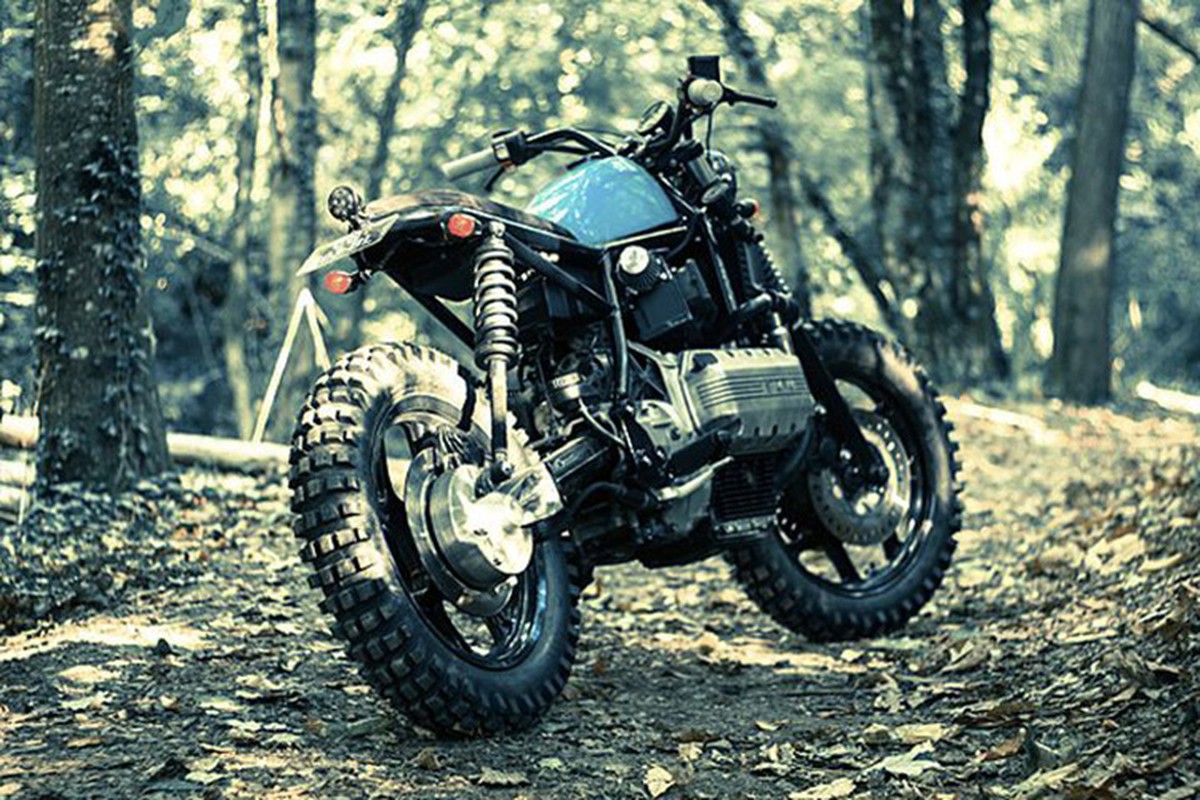 BMW K100 len doi Street Tracker 